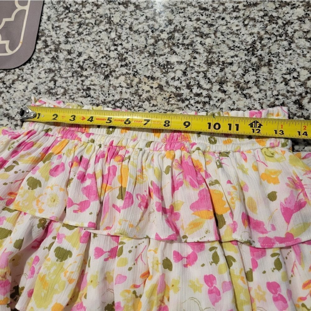 C&V Chelsea & VioletMid Rise Printed Ruffled Flippy Skirt - Picture 4 of 10
